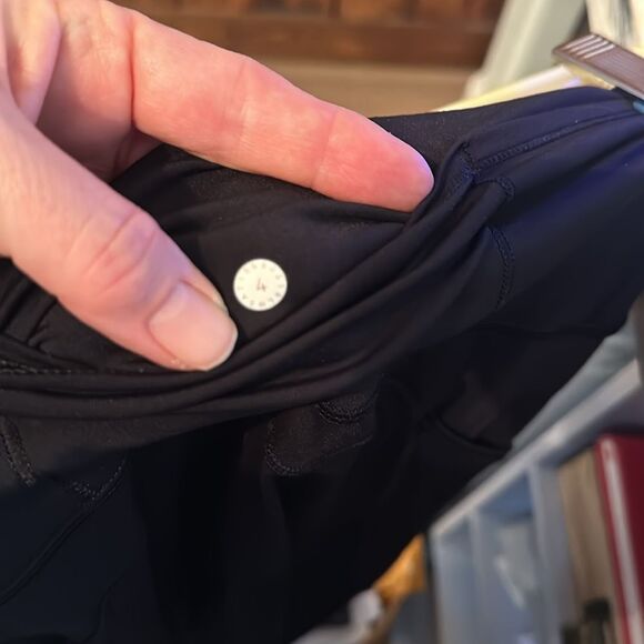 Lululemon Fast _Free 7/8 Tight II *Nulux 25", Size 4 - Picture 7 of 11